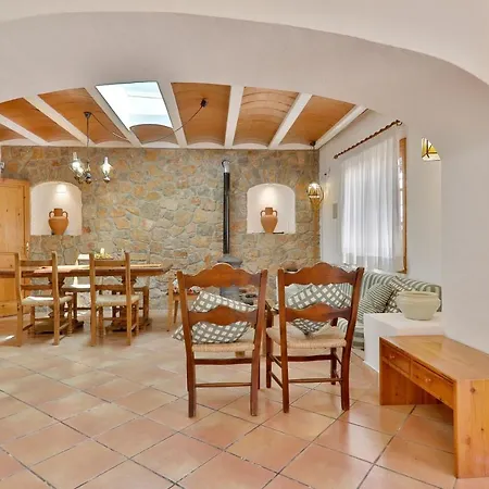 Caseres * Santa Eulària des Riu