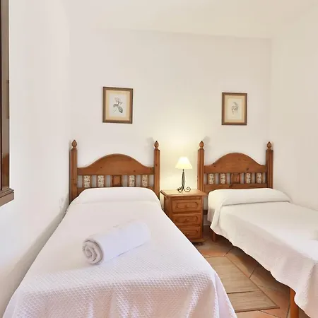 Villa Caseres *