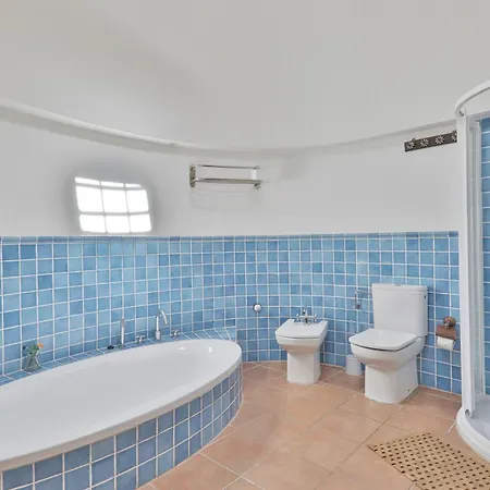 Caseres Santa Eularia des Riu