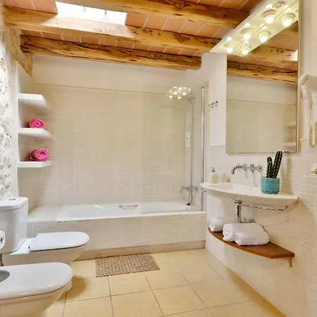 Willa Caseres Santa Eularia des Riu